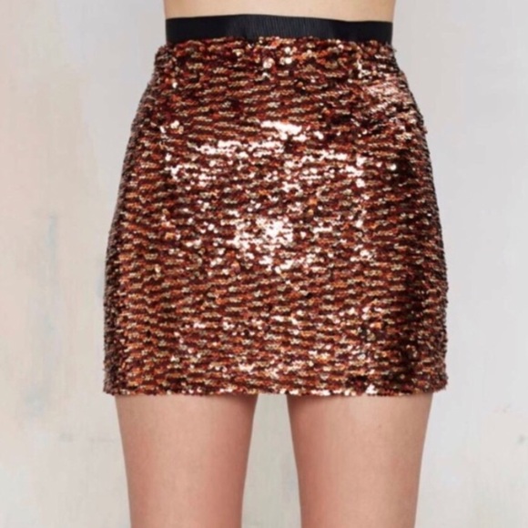 NWT Glamorous Copper Sequin Mini Skirt - Picture 3 of 4